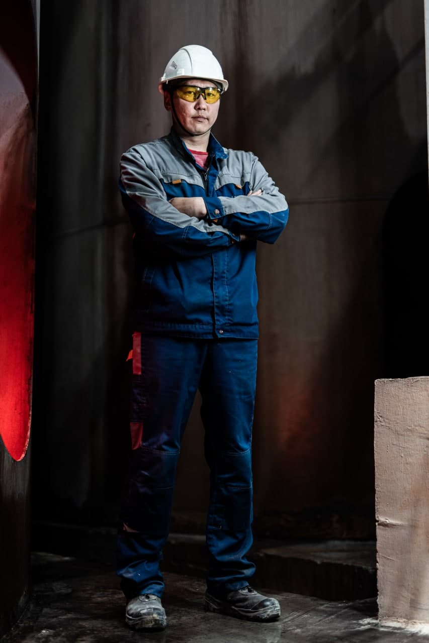 Работник на производстве